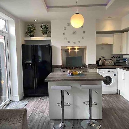 2 Bed Sleeps 6 Beach Retreat St Annes On Sea Villa Литам Сент Аннс Екстериор снимка