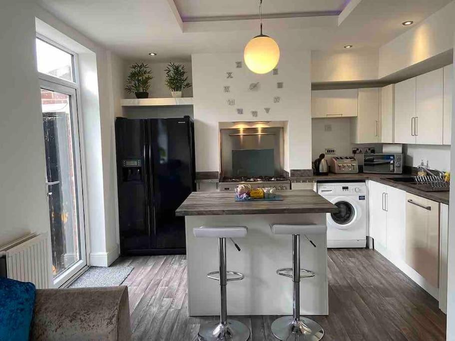 2 Bed Sleeps 6 Beach Retreat St Annes On Sea Villa Литам Сент Аннс Екстериор снимка