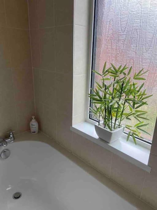 2 Bed Sleeps 6 Beach Retreat St Annes On Sea Villa Литам Сент Аннс Екстериор снимка